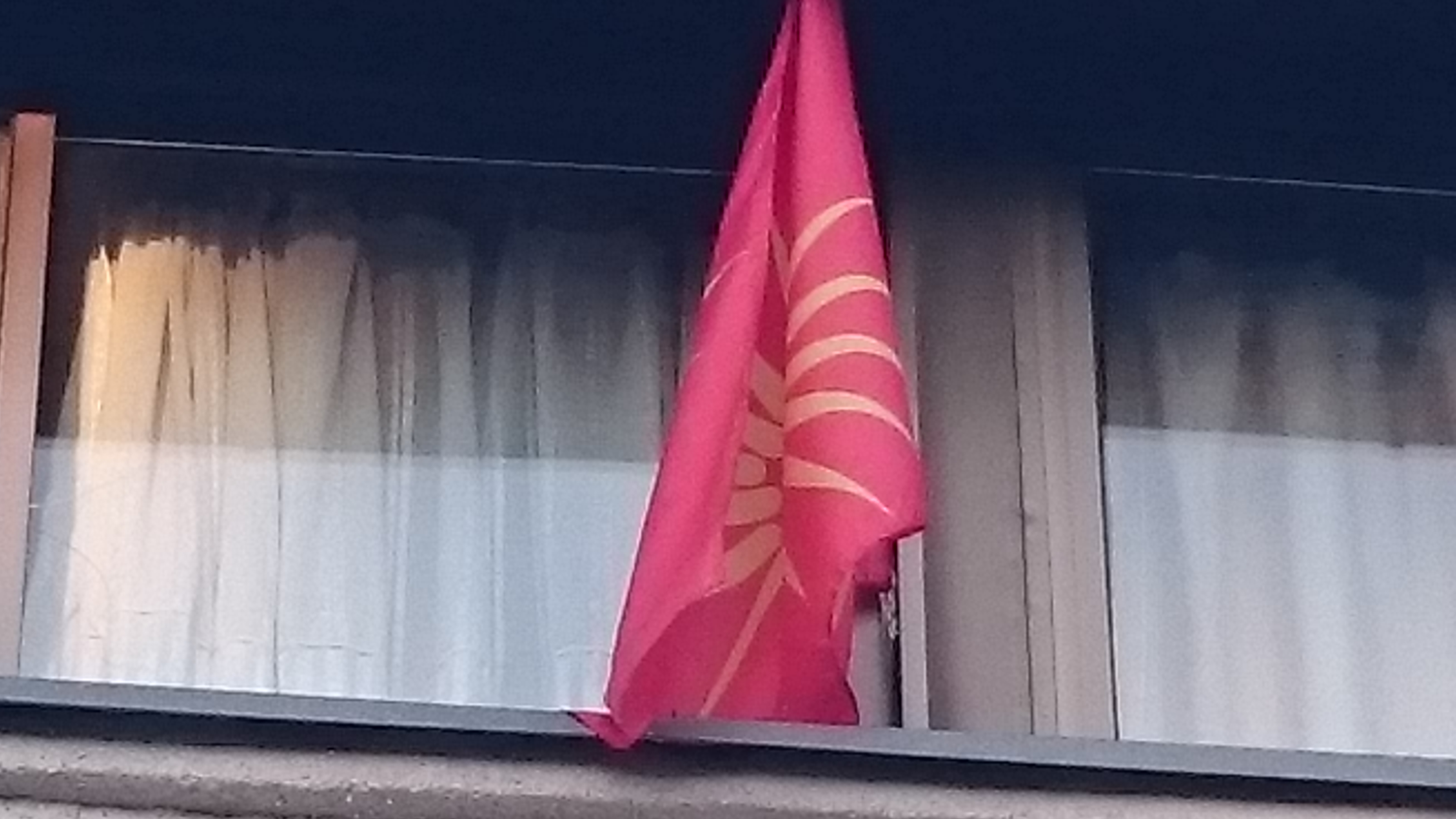 Хунтата и УЧК во ЈП Водовод Анти-Уставно Откажува Услуги и Вода за Поставено Македонско Знаме!