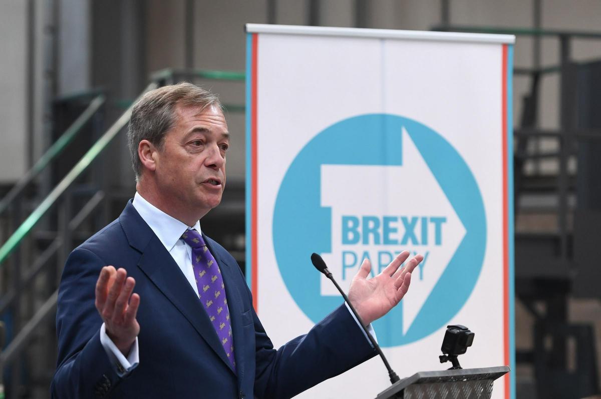 Борис Џонсон Готви Предавнички Договор со ЕУ! Време е Британија да Излезе Без Договор – Најџел Фараж!