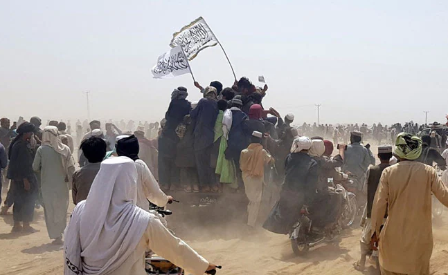 Повторно Сајгон! Амбасадата на САД Повика Сите Американци Веднаш да Бегаат од Авганистан Кој Без Отпор Паѓа Пред Талибан!